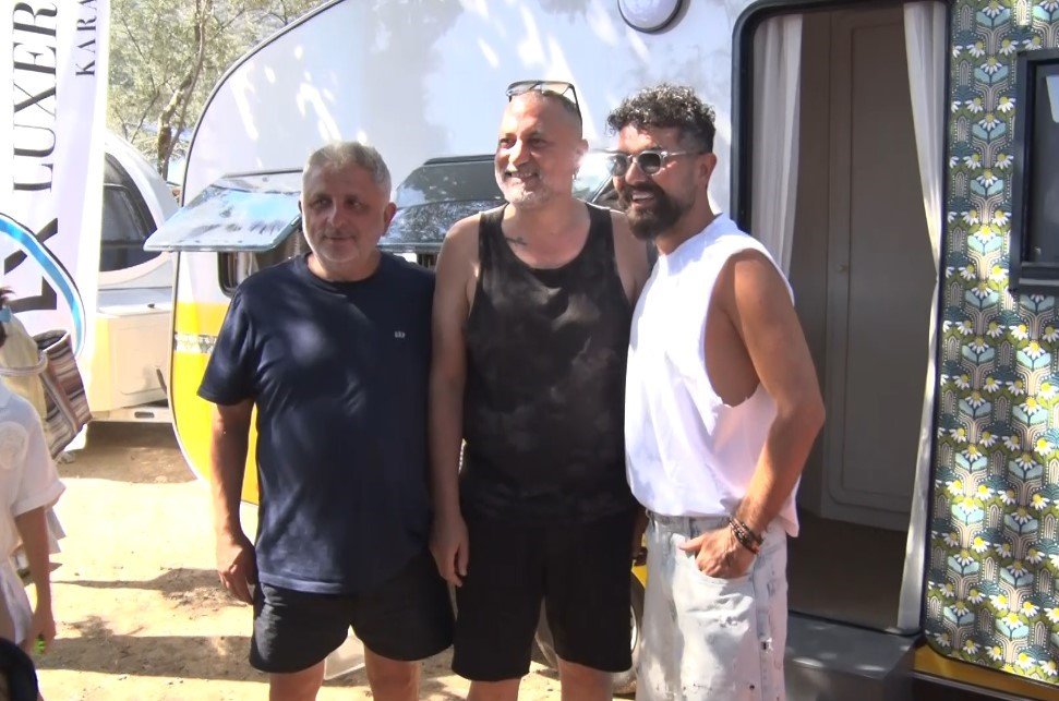 Göz koyduğu karavana misafir olarak gitti