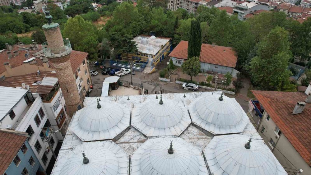 Osmanlı'nın büyük alimi Molla Arap Hazretleri'nin kabri bakımsızlığa terk edildi