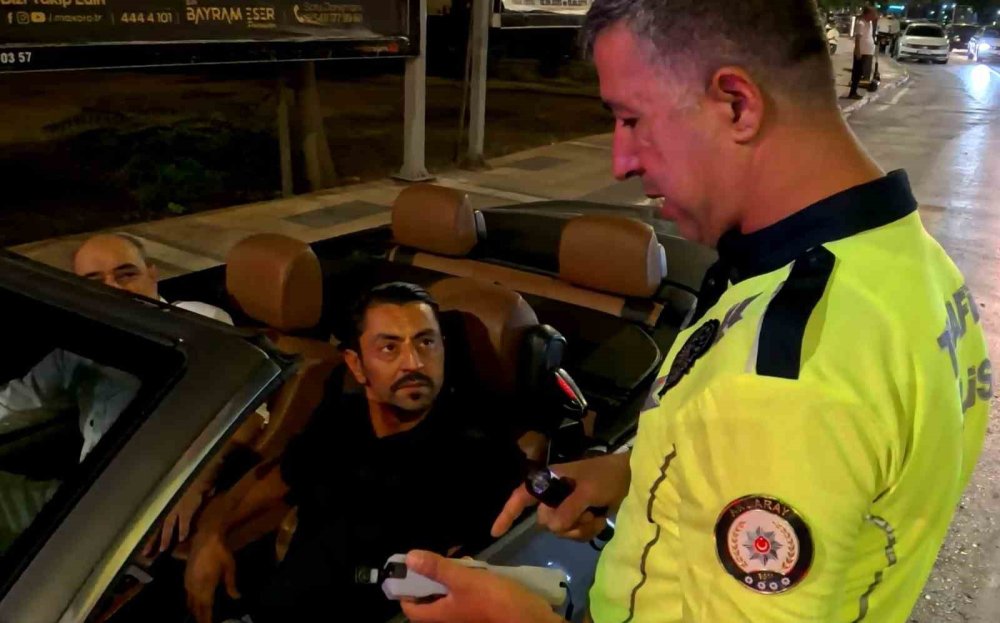 Alkollü gurbetçi polise direndi: Sen benim ehliyetimi alamazsın