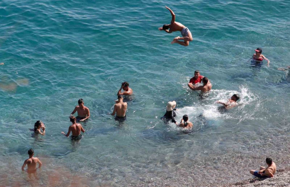 Antalya'nın Denizi Konya'yı Solladı