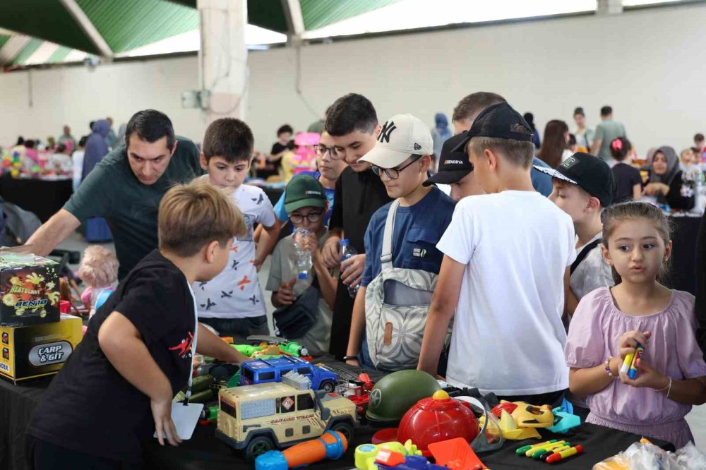 Genç KOMEK Nesilleri Bilinçlendiriyor