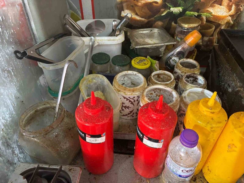 Hijyen skandalı! Bu mutfakta yemek yaptı, süresiz mühürlendi