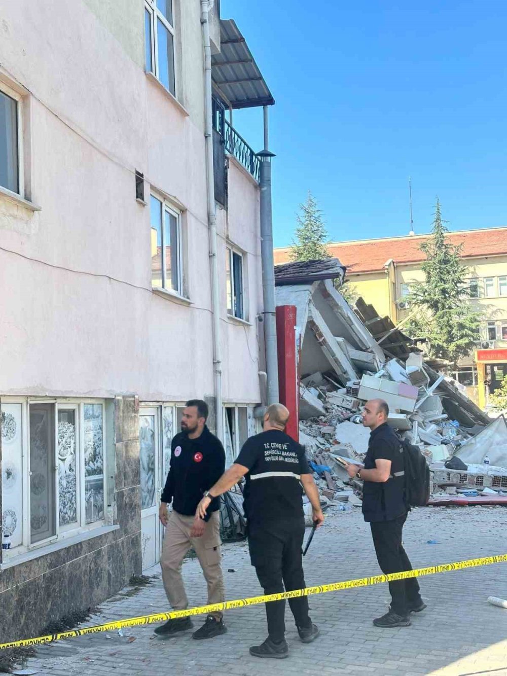 Sındırgı depremine ilişkin hasar tespit çalışmaları tamamlandı