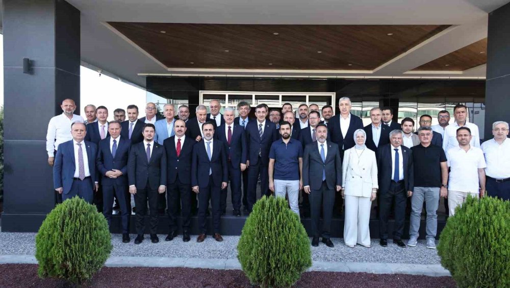 Konya'ya Serbest Bölge ve Uçak Seferleri Talebi