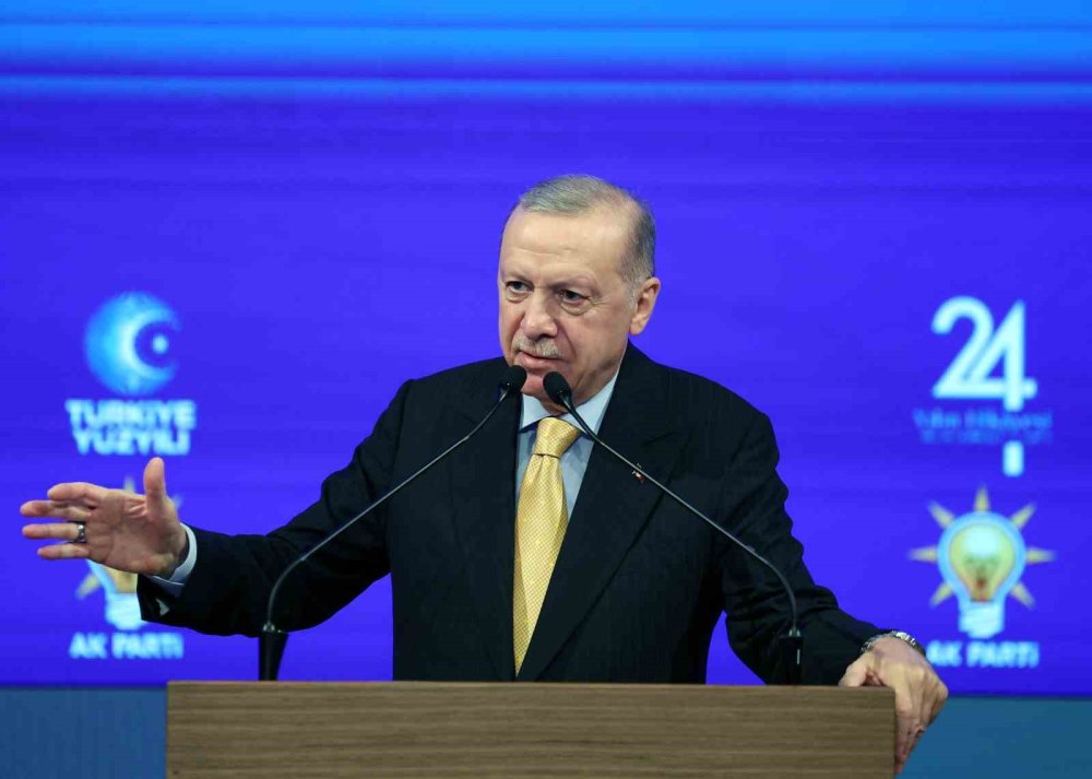 Cumhurbaşkanı Erdoğan: AK Parti ailesinin yeni üyelerine saldıranlara ‘hadi oradan’ diyorum