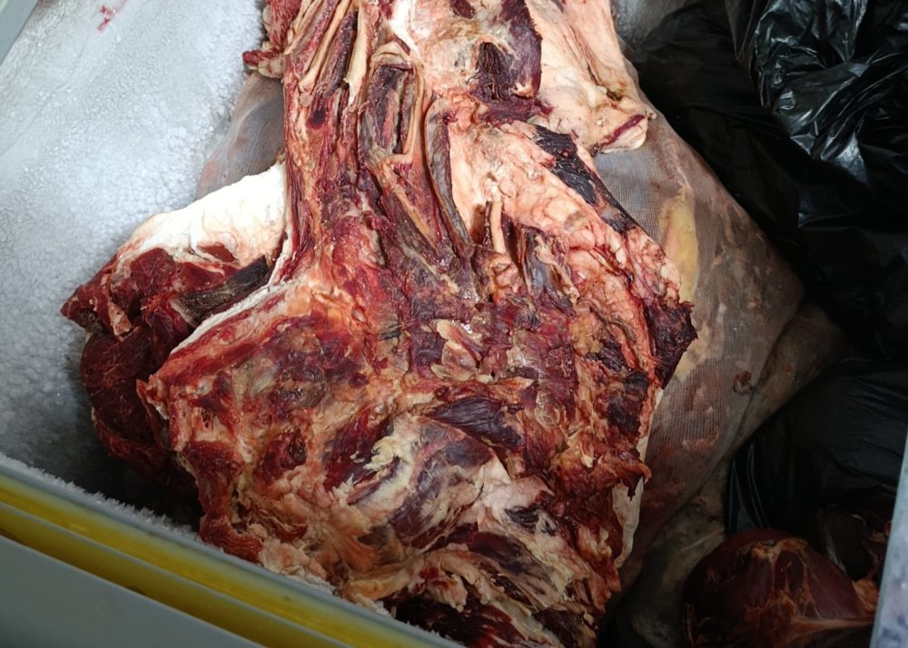 Markette bozuk et skandalı