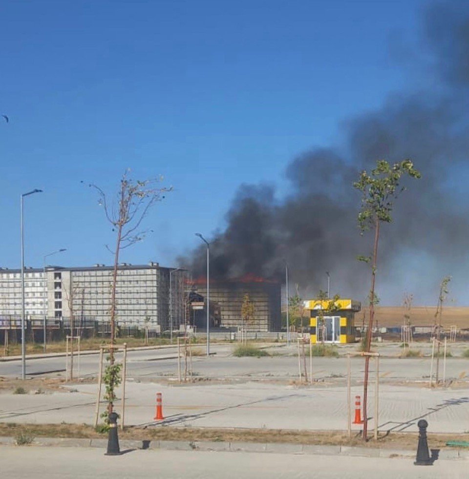 Tek Sevindirici Tarafı İçinde İnsan Olmaması