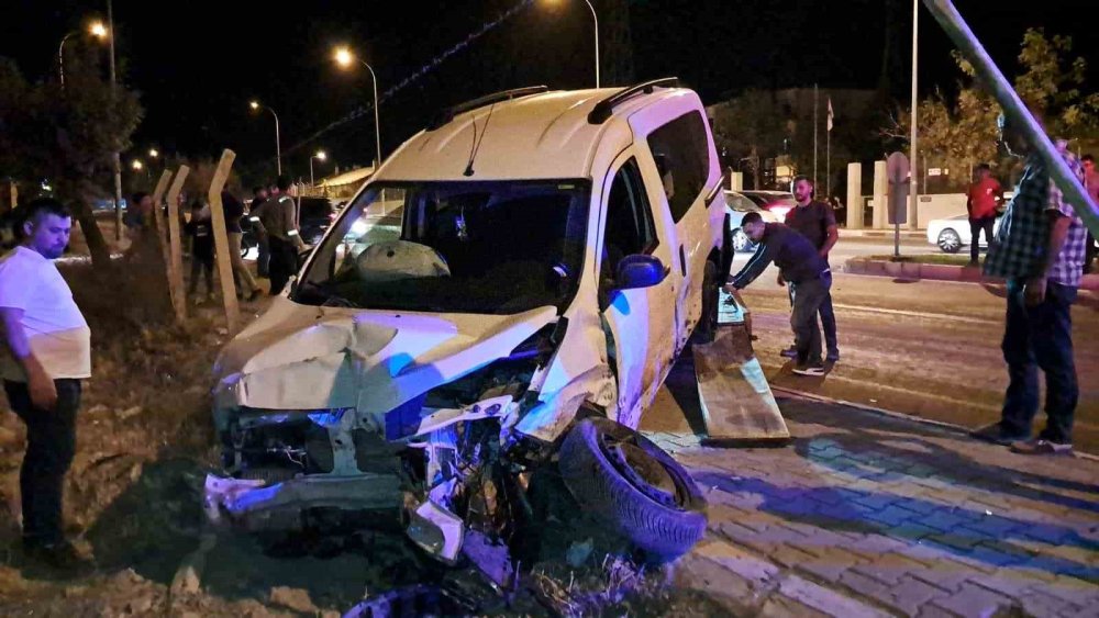 100. Yıl Bulvarı'nda kaza