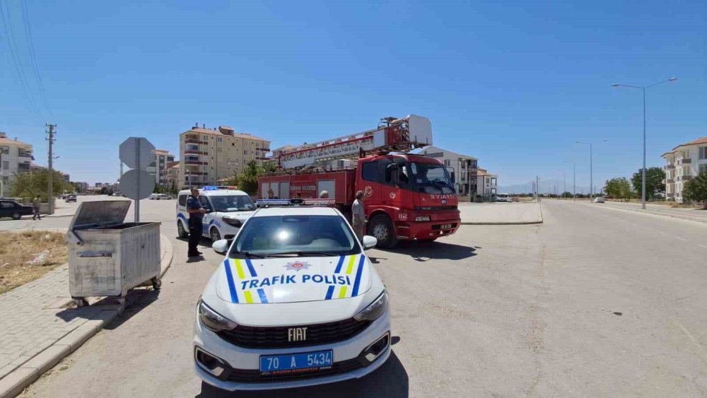 Ev sahibi kahvedeydi, yangını komşuları haber verdi