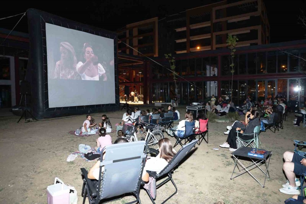 Pancar Deposu’nda sinema keyfi