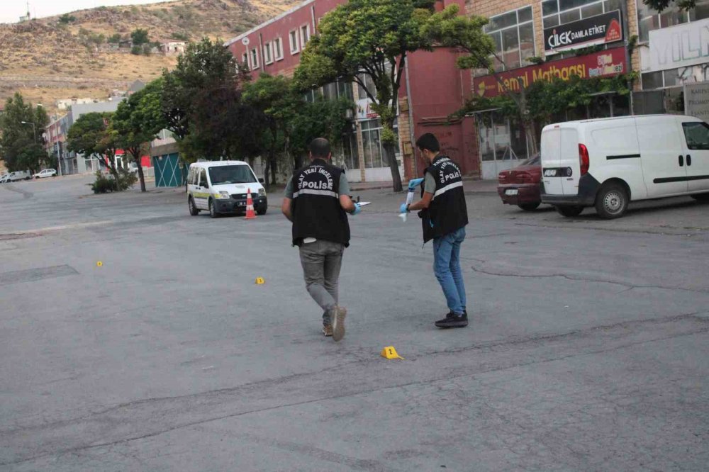 Kavgayı başkaları etti, olan motosikletliye oldu