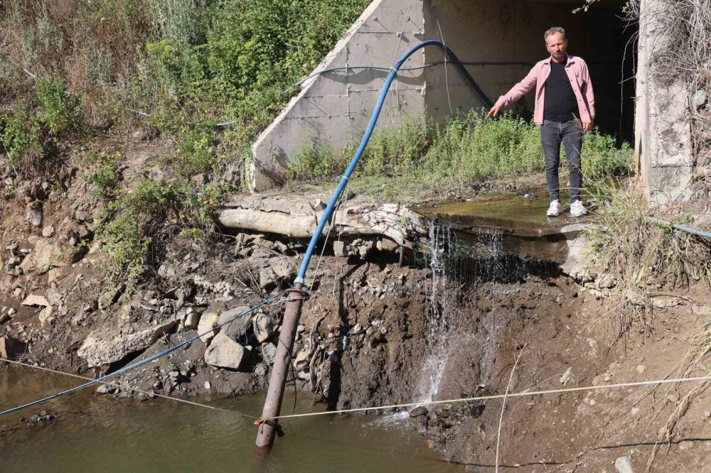 Kuraklığın vurduğu göleti suya kavuşturdu