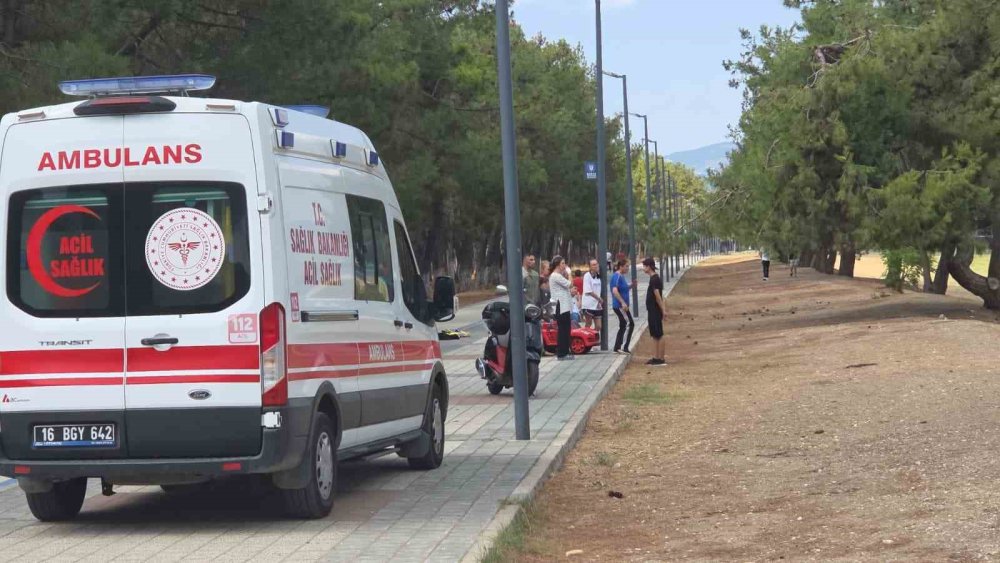 Ailesiyle pikniğe gelen 6 yaşındaki çocuk gölde kayboldu