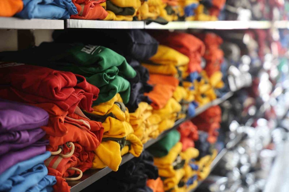 Okul Alışverişi Başladı: Veliler Kalite ve Bütçeyi Dengelemeye Çalışıyor