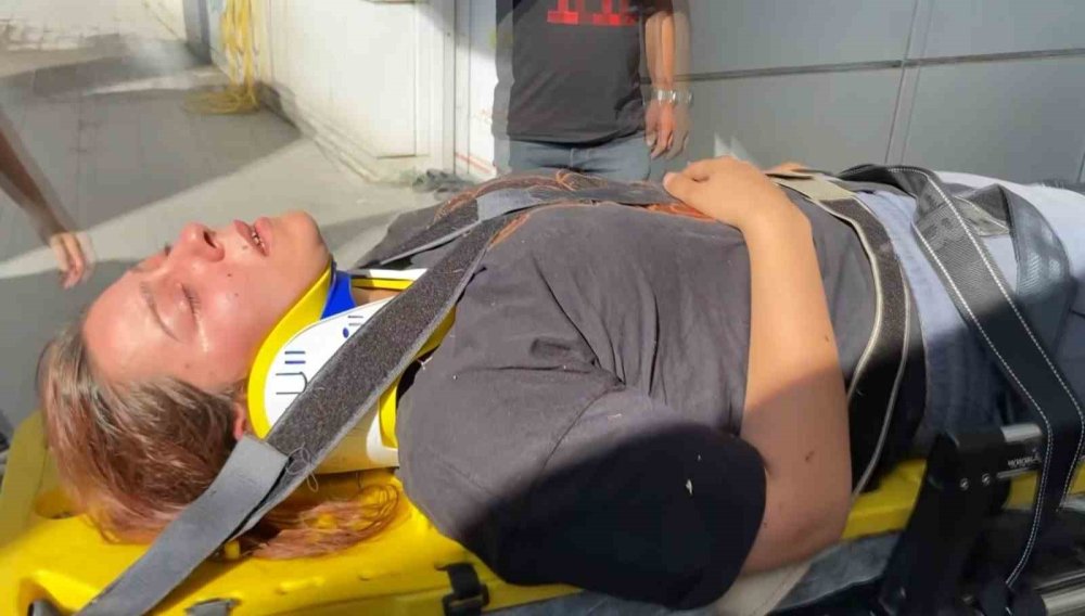 Hurdaya Dönen Bu Otomobilden Sağ Çıktı