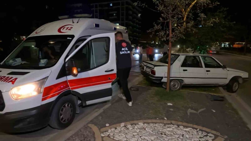 Makas Kavşağı'na Yolculuk Refüjde Son Buldu