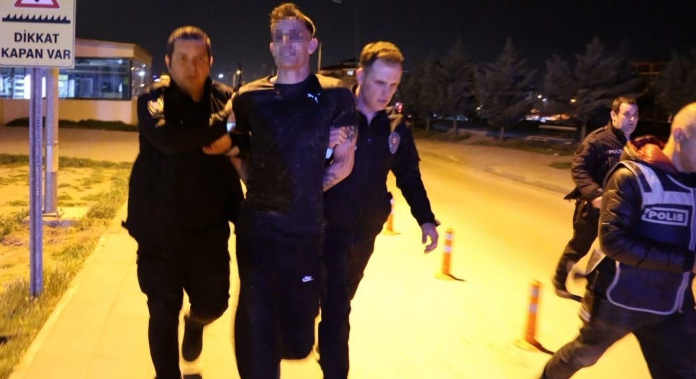 Su testisi su yolunda kırılacak! Alkollü sürücü bu sefer takla attı