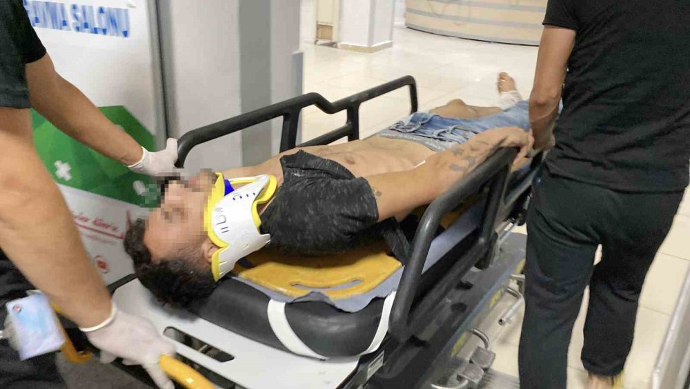 Su testisi su yolunda kırılacak! Alkollü sürücü bu sefer takla attı