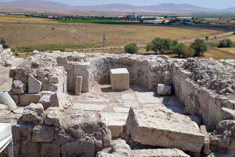 Konya’nın kadim mirası Lystra Antik Kenti’nde çok önemli bulgulara ulaşıldı
