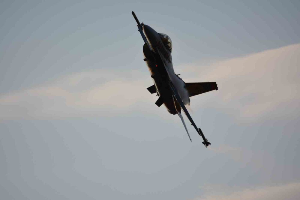 Manisa semalarında 1200 kilometre hızla devler geçti