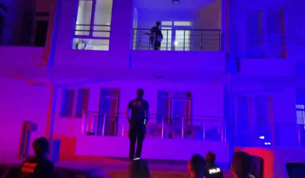 Aile tartışması faciaya dönüyordu: Kilitli evde canına kıymaya kalktı