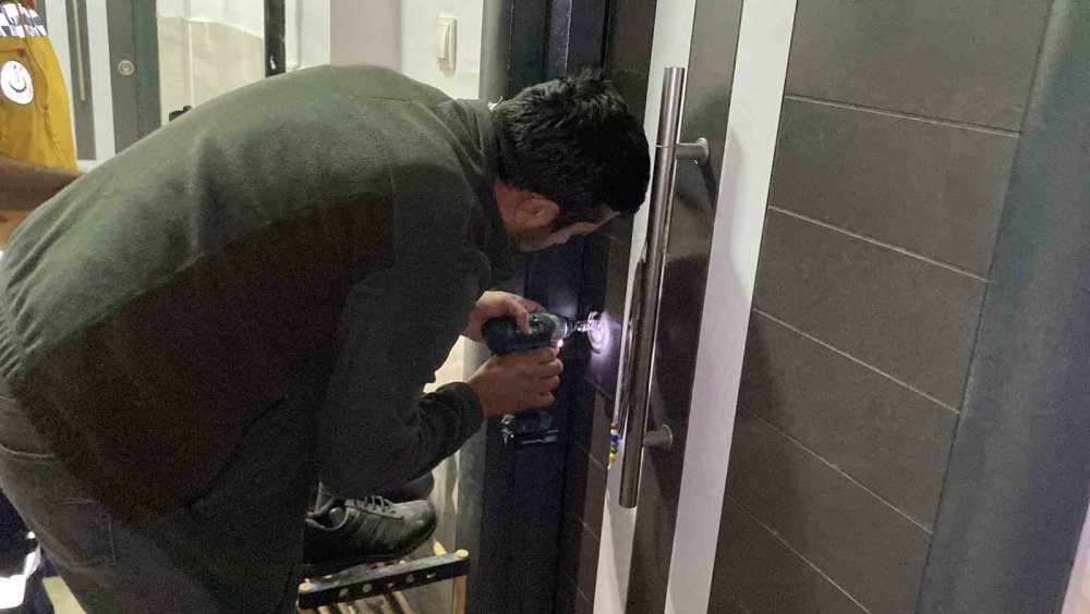 Aile tartışması faciaya dönüyordu: Kilitli evde canına kıymaya kalktı