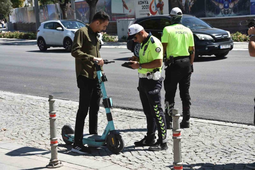 E-Scooter Kullanımında Hız ve Güvenlik Uyarısı