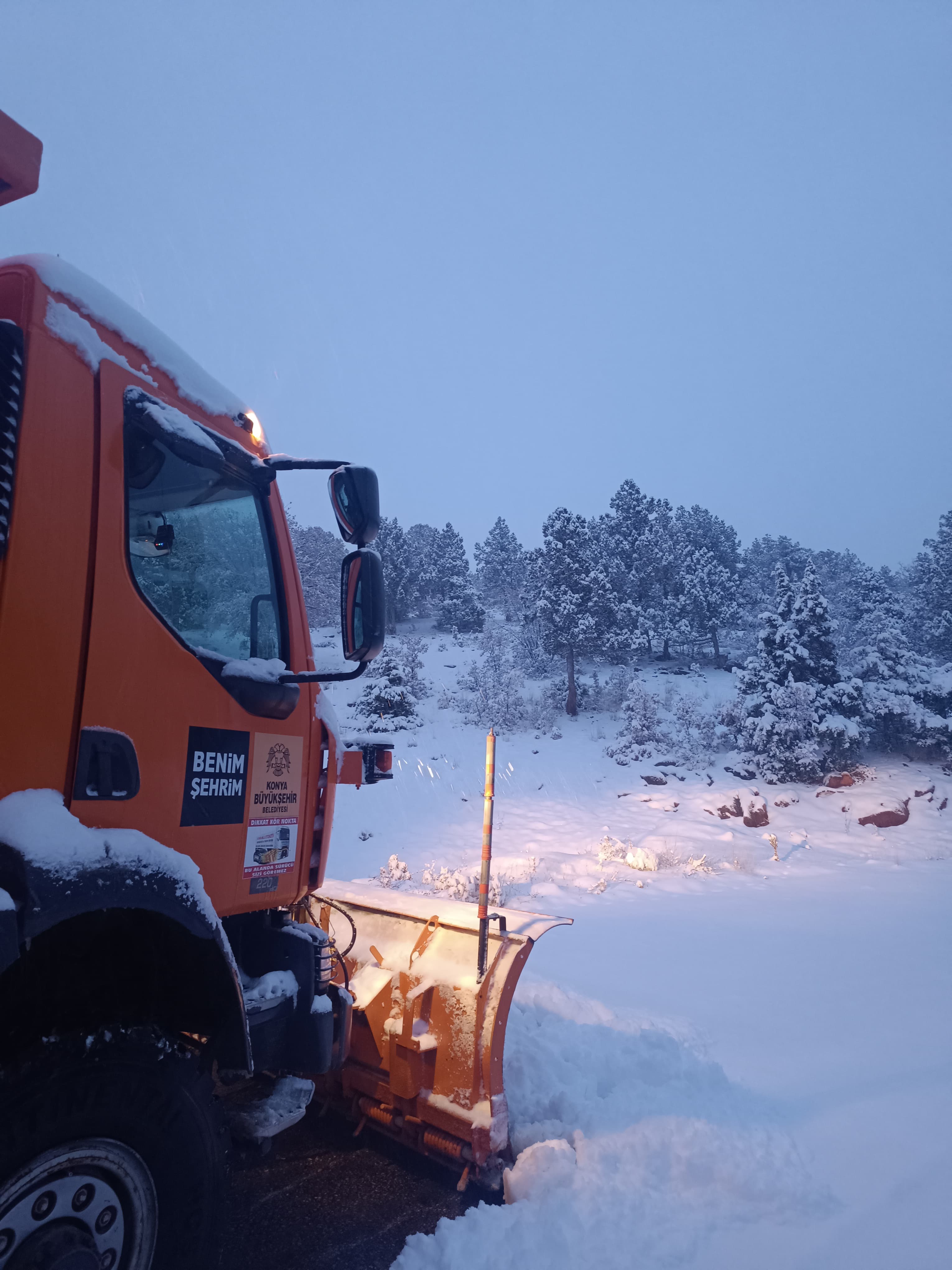 konyaya-kar-yolda-2.jpg