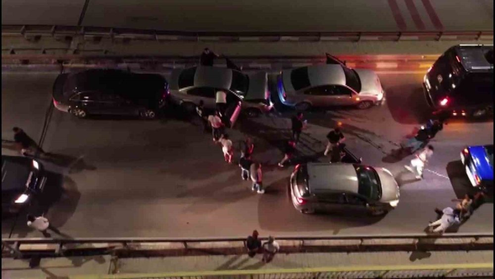 4 Araç Milyonluk Kaza 1 Yaralı