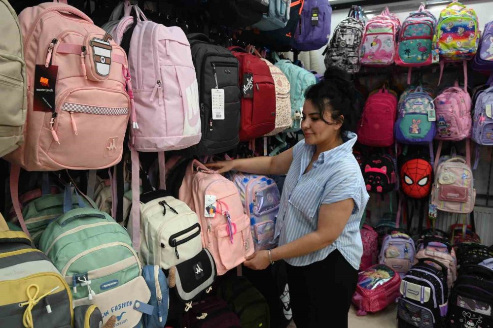 Eskişehir'de 250 TL'den 4 Bin TL'ye Kadar Okul Çantası Var