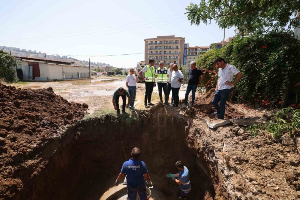 İzmir'de Sular Geliyor