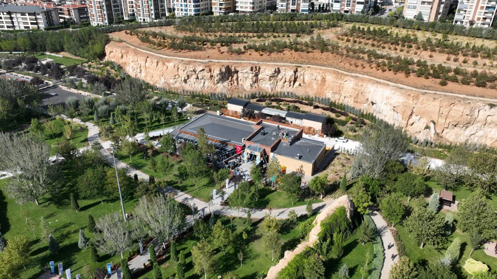 Konya'ya Yeni Sosyal Mekân: Kanyon Cafe Hizmete Açıldı
