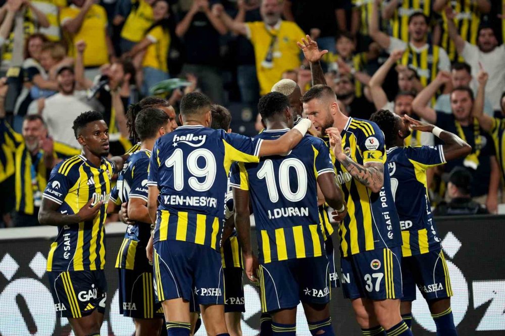 Maç Eksiğine Rağmen Zirve Takibi: Konyaspor’dan Gollü Başlangıç