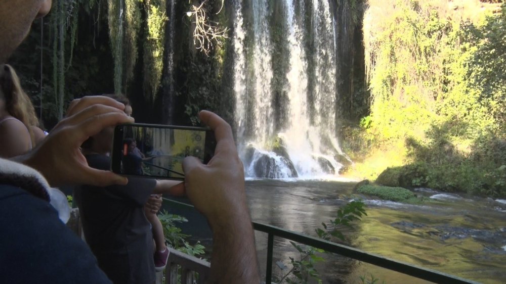 Düden Şelalesi 8 ayda 605 bin ziyaretçiyi ağırladı