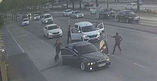 Trafik magandası, lastiğine ateş edilerek durduruldu