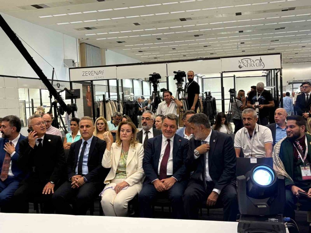 Ankara Uluslararası Hazır Giyim ve Moda Fuarı başladı