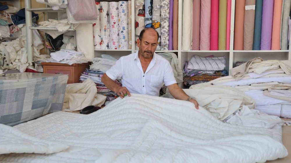 Havalar soğuyor, yün yorgan siparişleri artıyor