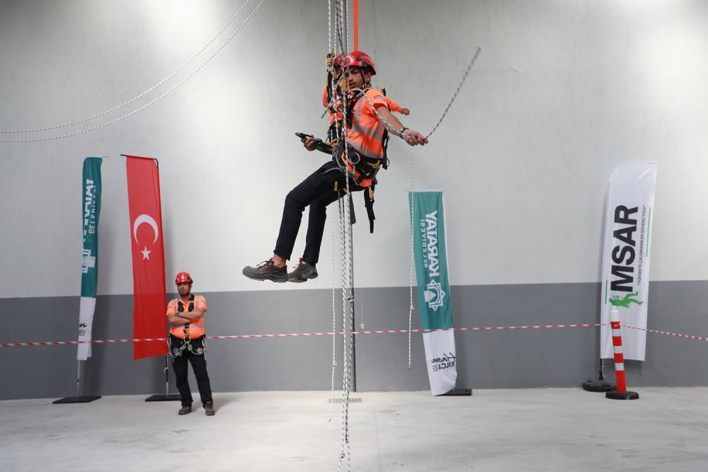 Karatay’ın 60 Kişilik Kurtarma Ekibi AFAD Sertifikası İçin Sahada