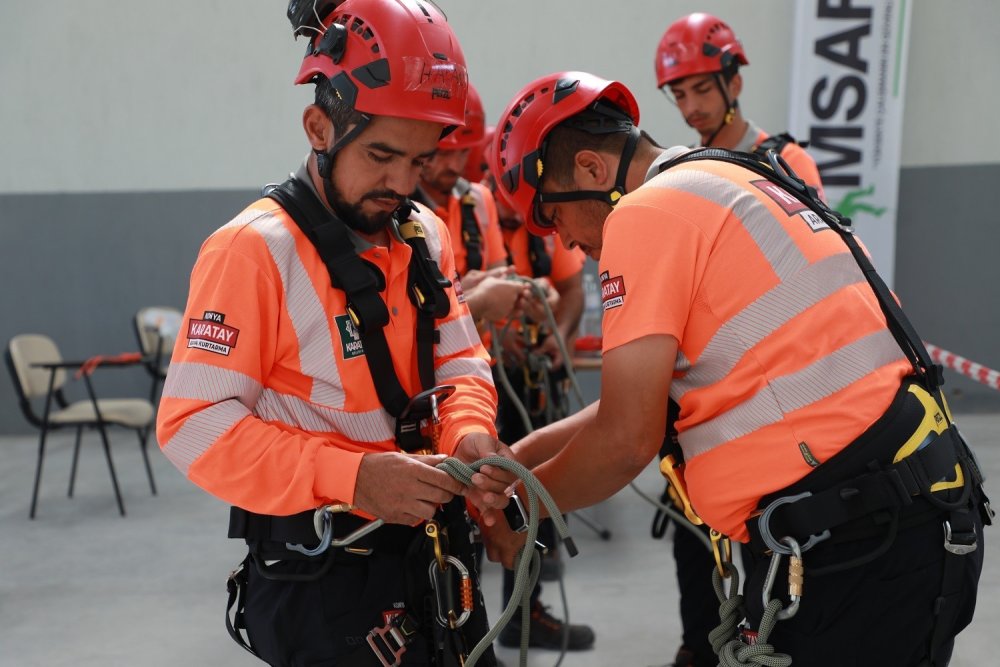 Karatay’ın 60 Kişilik Kurtarma Ekibi AFAD Sertifikası İçin Sahada