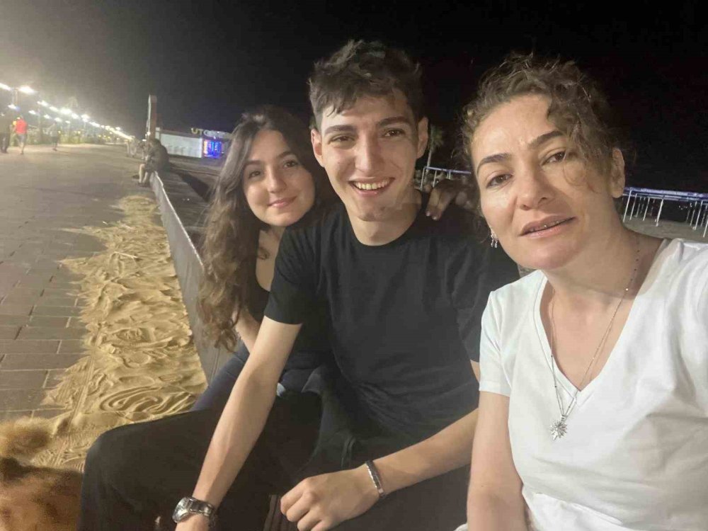 Somalı şehit madenci Ali Yüksel'in kızı, pilotluk hayaline kavuştu