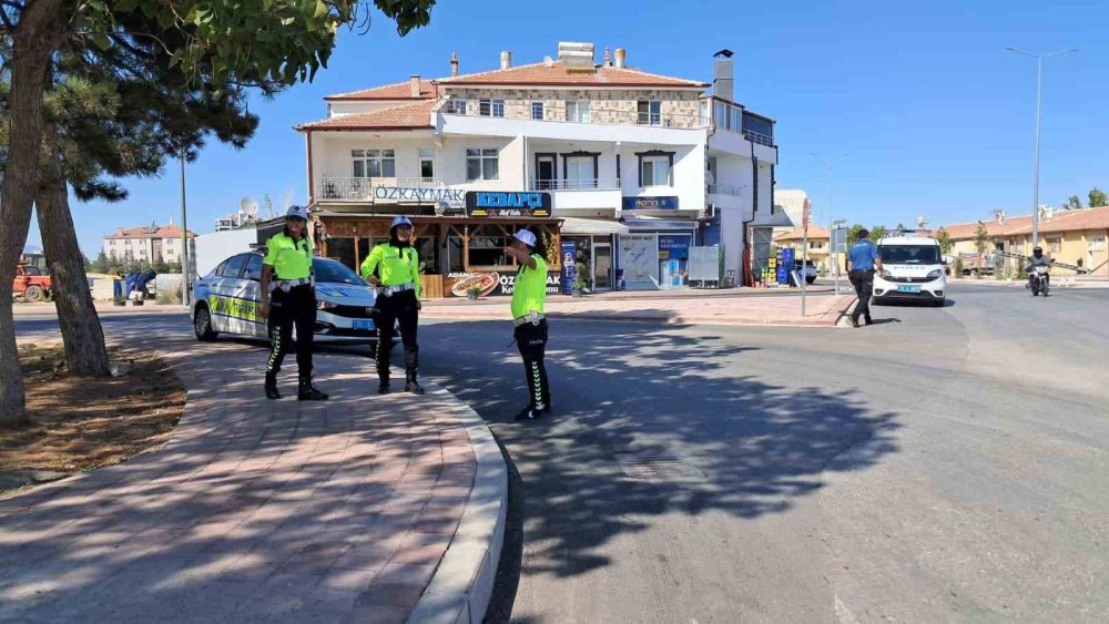 Kaza yaptığı yerde aracını bırakıp gitti