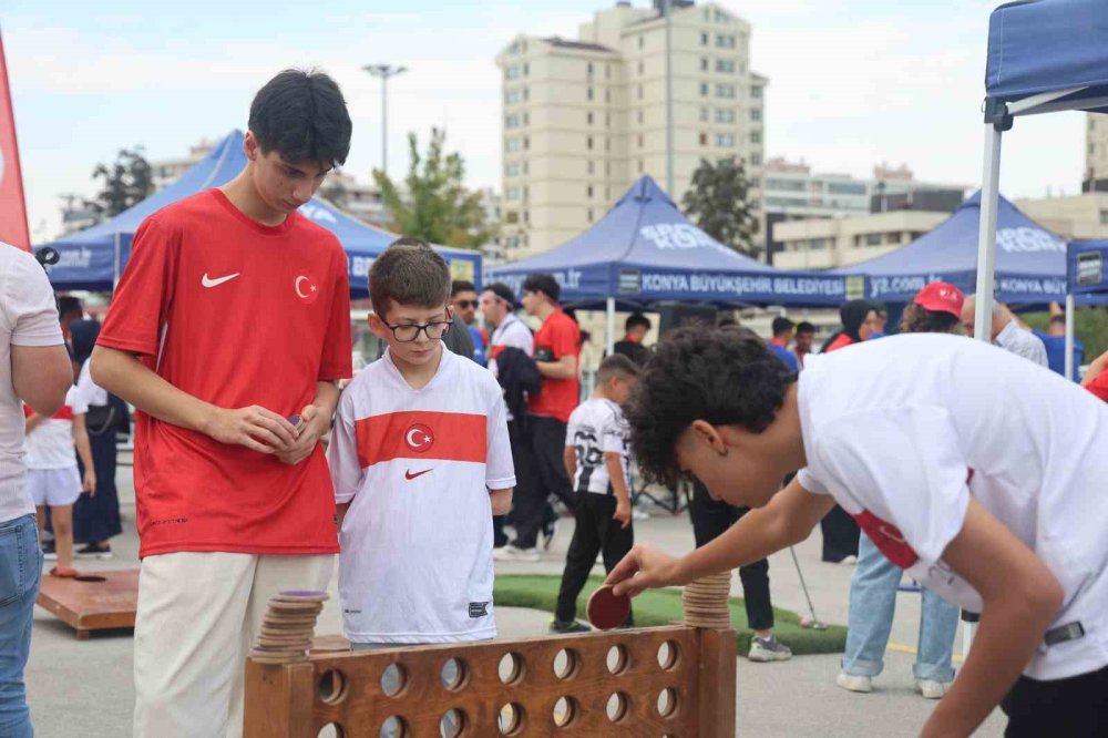 Konya'da Herkes Oraya Akın Etti
