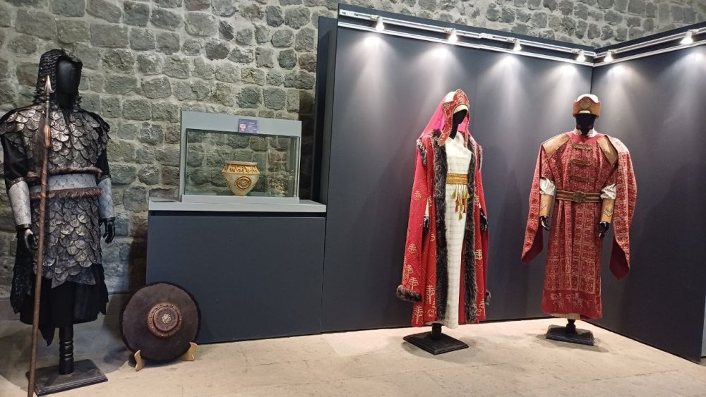 "Sesimiz Nefesimiz Dedem Korkut" Minyatür Sergisi Ziyarete Açıldı