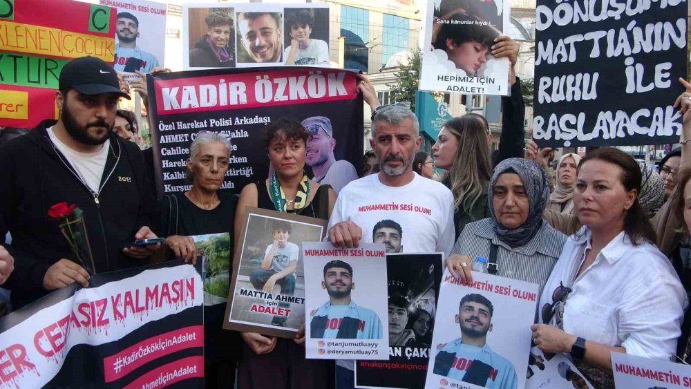 Aileler, kaybettikleri evlatları için yürüdüler