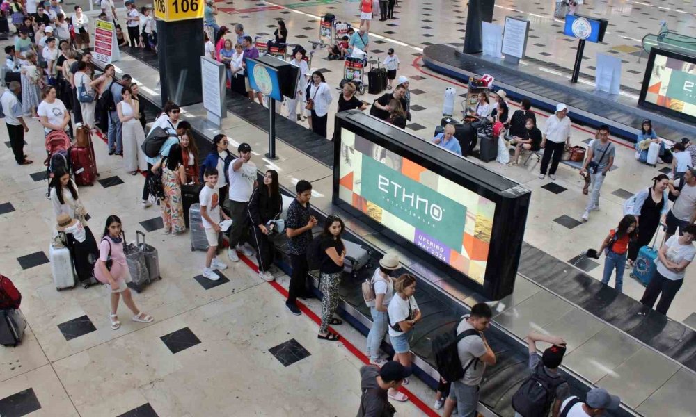 Antalya’yı 2025’in İlk 8 Ayında 11,7 Milyon Turist Ziyaret Etti