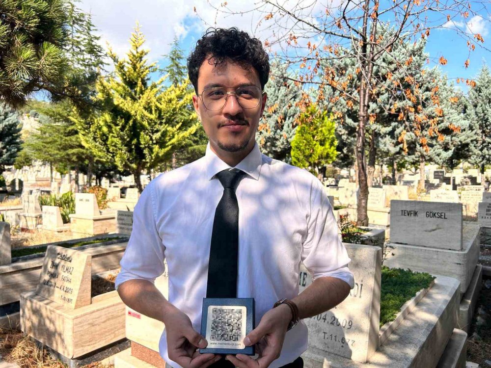 Dijital anılar mezar taşlarına taşınıyor!