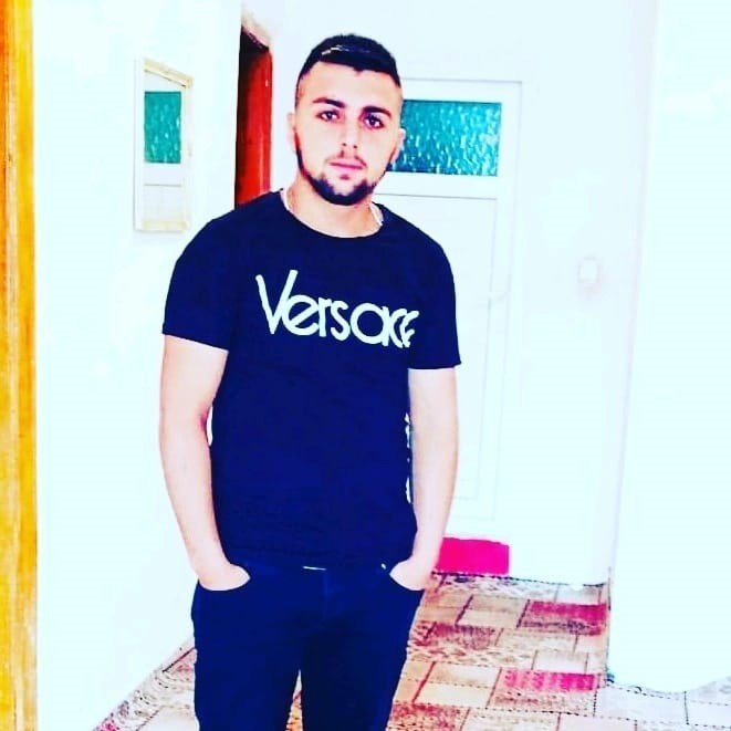 Kasisten geçen süt kamyonundan düştü