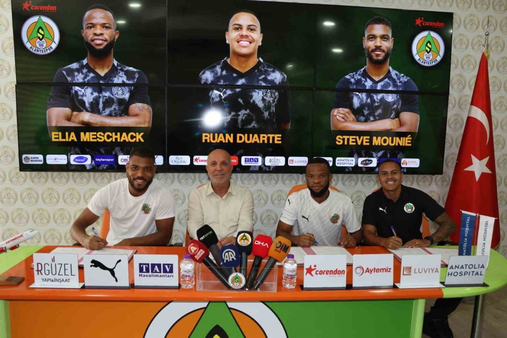 Alanyaspor’dan Konyaspor maçı öncesi 3 imza birden
