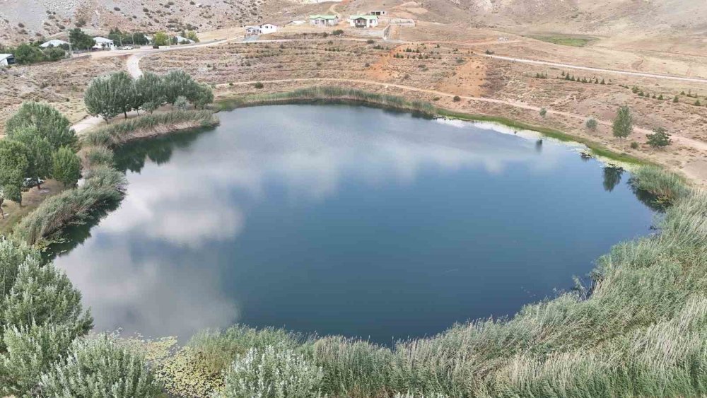 Konya'nın Zirvesindeki Saklı Cennet: Dipsizgöl, Doğaseverlerin Yeni Gözdesi