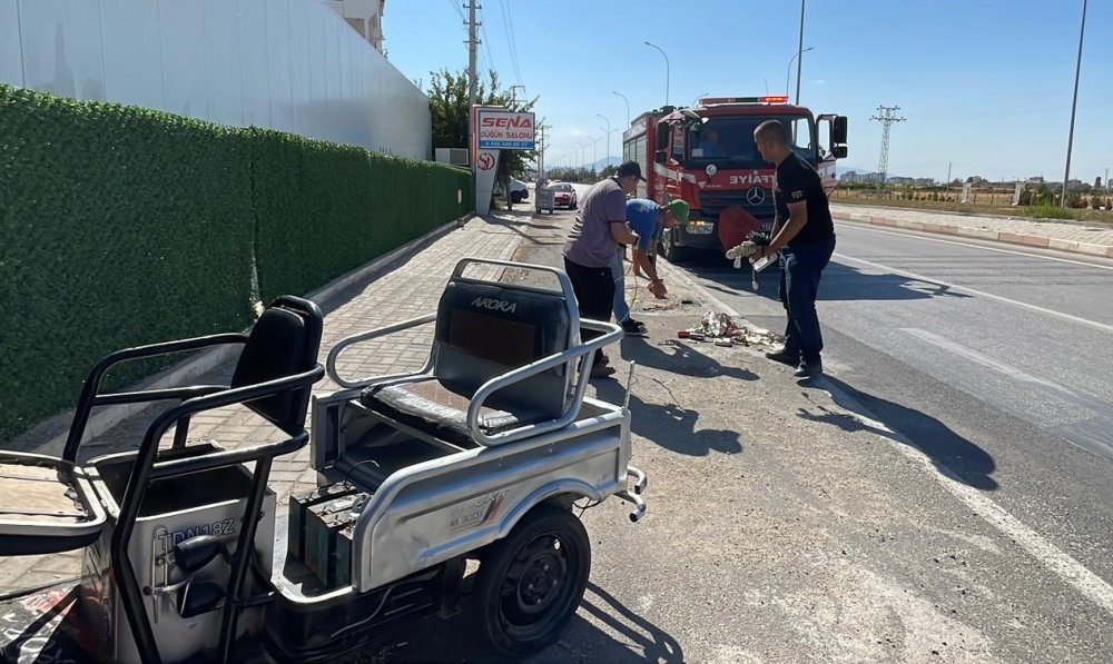 Elektrikli Bisiklette Teknoloji Kazası: Telefon Patladı, Akü Yandı